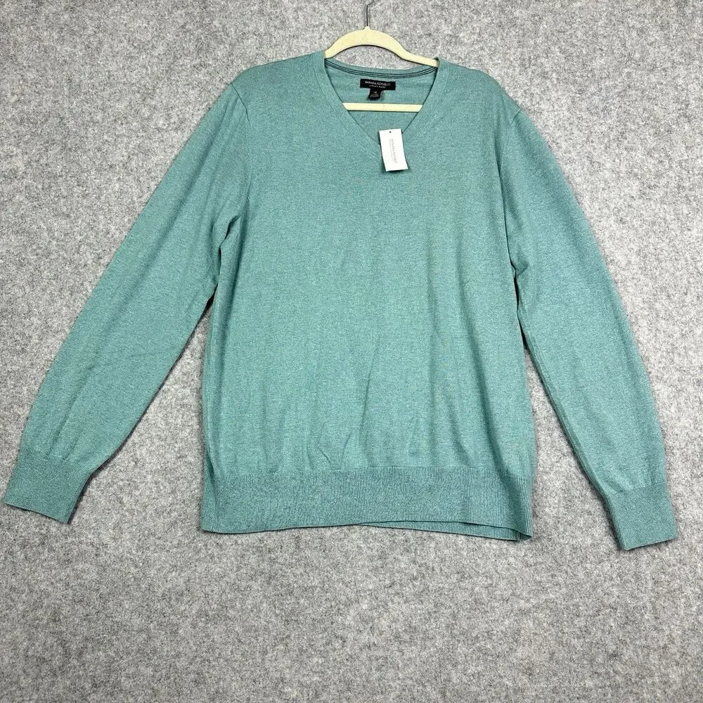 Banana Republic Luxury Blend Sweater Mens XL V Neck Silk Cotton Cashmere NEW